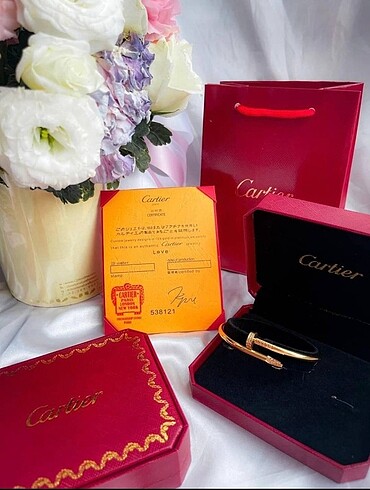 Cartier bileklik