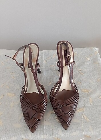 Nine West Nine West kahverengi ince topuklu ayakkabı