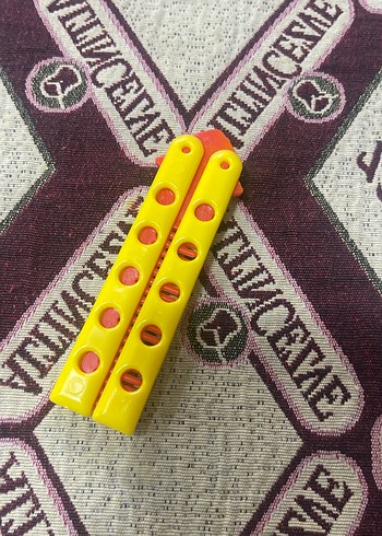 Renkli Plastik Kelebek Bıçak ve Tarak - Görsel 2