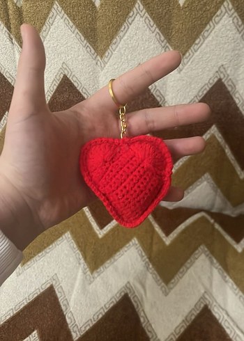 Kırmızı Örgü Kalp Anahtarlık - Görsel 3