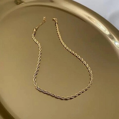 Çelik Gold Sade Ve Şık Burgu Bileklik