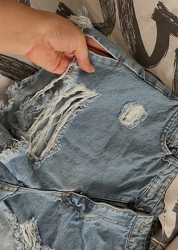 Düğmeli Mavi Kadın Mini Denim Şort - Görsel 2