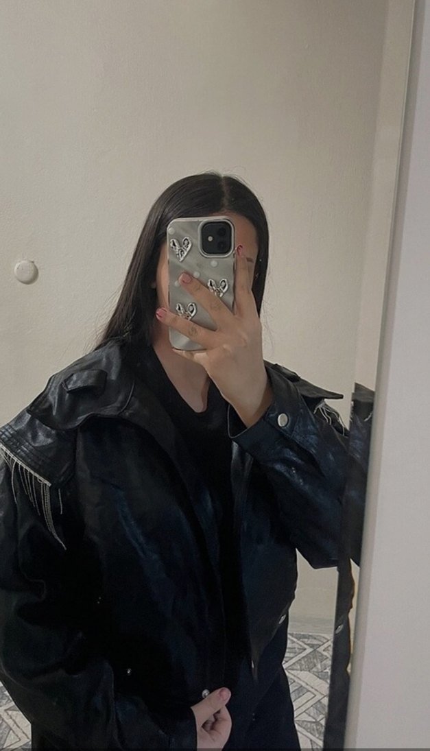 Kadın Siyah Parlak Deri Yılan Desenli Ceket - Görsel 4