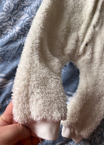 Bebek Erkek Beyaz Kürklü Tulumu - Görsel 3