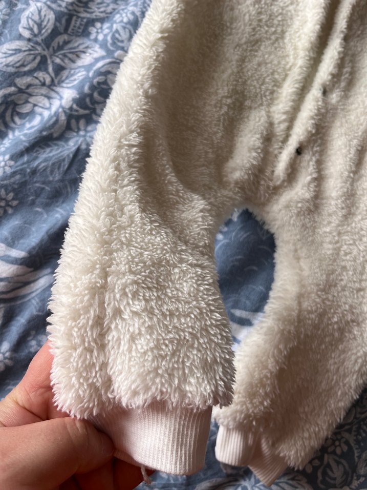 Bebek Erkek Beyaz Kürklü Tulumu - Görsel 3