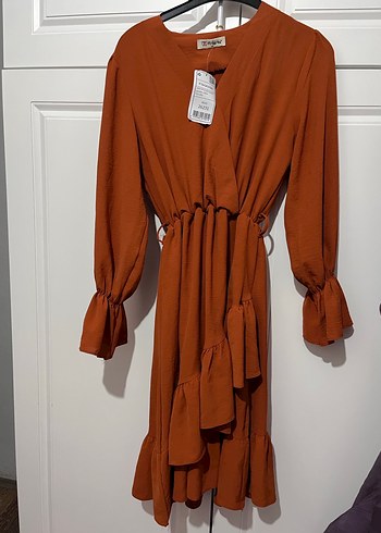 Kahverengi Uzun Kollu Fırfırlı Kadın Elbise - Görsel 2