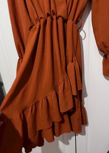 Kahverengi Uzun Kollu Fırfırlı Kadın Elbise - Görsel 3