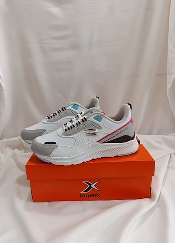 Kinetix SANTOS PU W 3PR Beyaz Kadın Sneaker