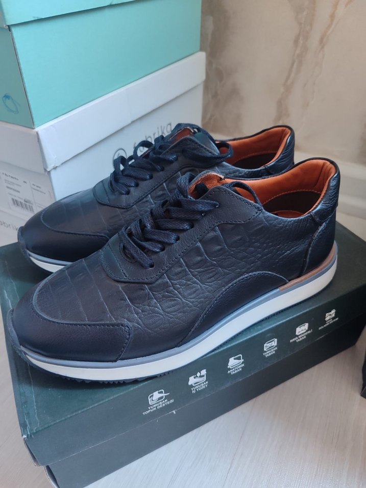 Siyah Yılan Desenli Bağcıklı Erkek Spor Ayakkabı - Görsel 3