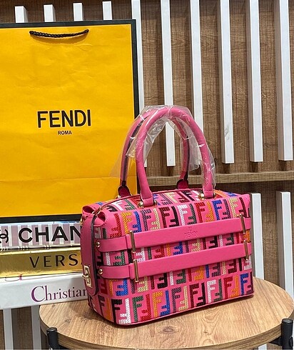 Beden çeşitli Renk Fendi kol çantası