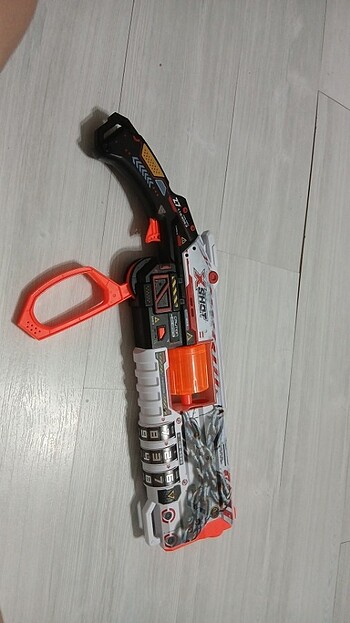  Beden Xshot nerf silahı lock skin