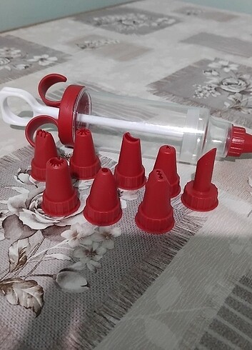 9 Başlıklı Pasta Süsleme Pompası