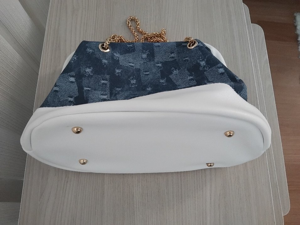 Gri Yılan Desenli Zincir Detaylı Kadın Çanta - Görsel 5