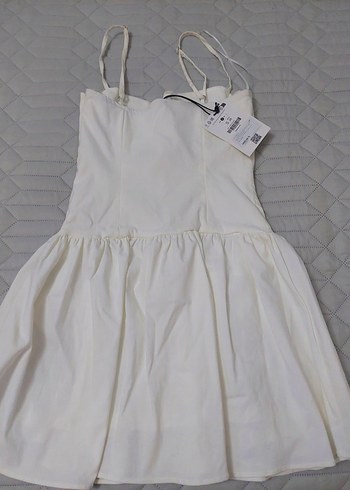 Bershka Beyaz Keten Straplez Mini Elbise
