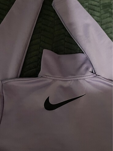 s Beden mor Renk Nike orijinal crop hırka
