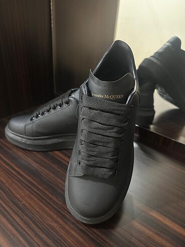 Alexander McQueen Unisex spor ayakkabı