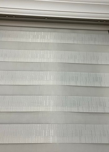 Gri Çizgili Beyaz Modern Perde - Görsel 2