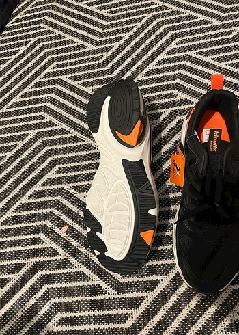 Kinetik Siyah-Turuncu Spor Ayakkabı 42 - Görsel 3