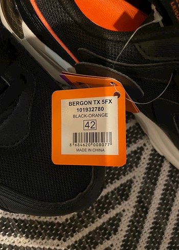 Kinetik Siyah-Turuncu Spor Ayakkabı 42 - Görsel 2