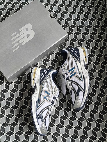 41 Beden çeşitli Renk ORJİNAL NEW BALANCE 1906