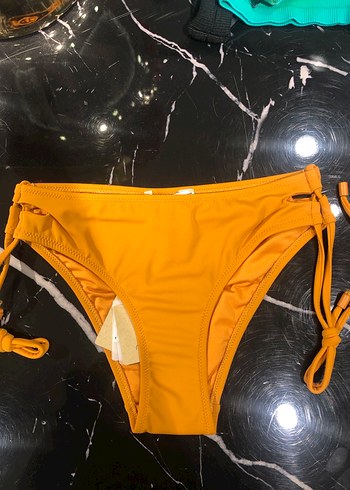 Rue İpli Spor Bikini Üstü