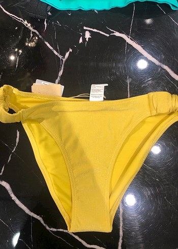 Rue Sarı Parlak Mini Bikini Üstü
