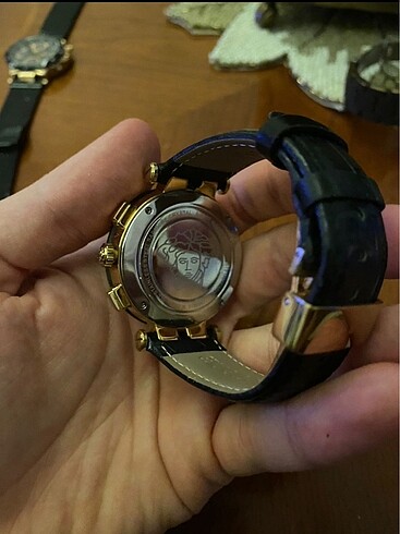 Beden VERSACE SAAT