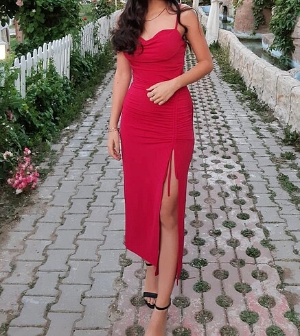 Beyoğlu Butik Nar çiçeği - kırmızı elbise