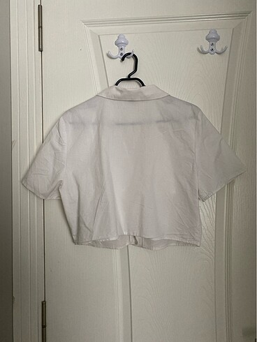 H&M crop gömlek