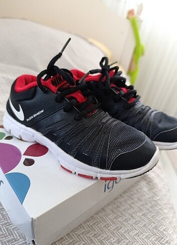 Nike erkek Spor ayakkabi
