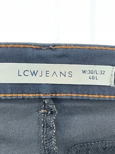 30 Beden lacivert Renk LC Waikiki Jean / Kot %70 İndirimli.