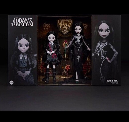 MonsterHigh Skullector Addams Family