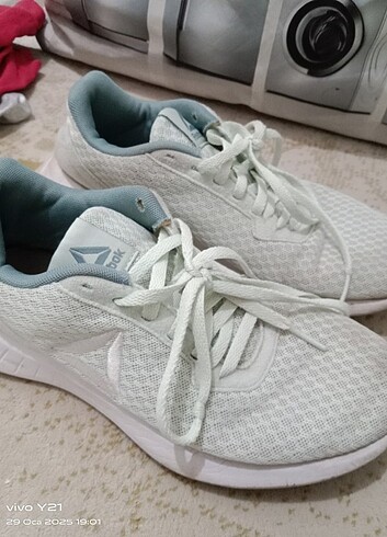 Reebok spor ayakkabi
