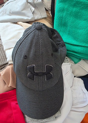 Gri Under Armour Erkek Spor Şapka