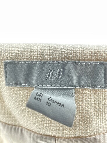 40 Beden çeşitli Renk H&M Blazer %70 İndirimli.