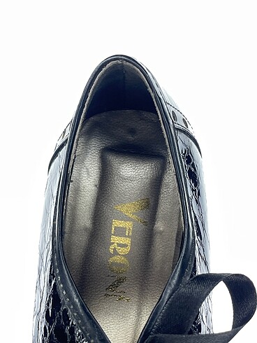 38 Beden siyah Renk Vintage Love Stiletto %70 İndirimli.
