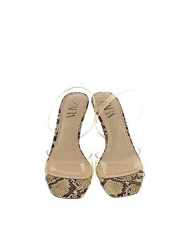 38 Beden Zara Sandalet %70 İndirimli.
