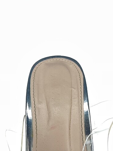 35 Beden çeşitli Renk Vintage Love Sandalet %70 İndirimli.