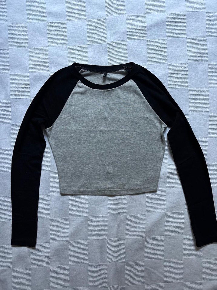 Gri Siyah Fitted Crop Bluz - Görsel 2