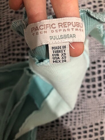 xs Beden triko elbise pull bear