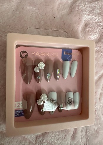 Takma tırnak içinde yapıştırmalı yapıştırıcısı mevcut - Görsel 3