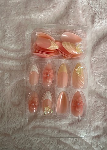 24 parça takma tırnak seti içinde kağıt yapıştırıcısı ve törpülü - Görsel 2