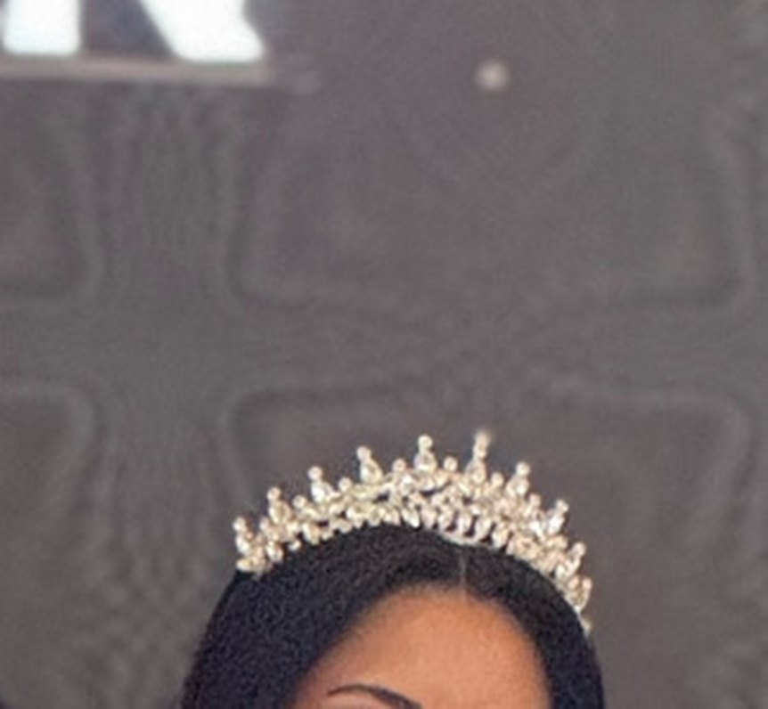 Beyaz Işıltılı Gelin Tacı ve Küpe Seti - Görsel 5