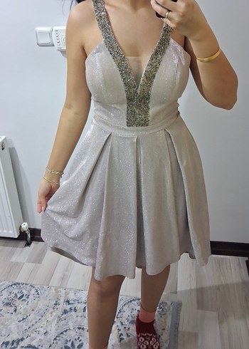 V Yaka İşlemeli Mini Abiye Elbise simli - Görsel 3