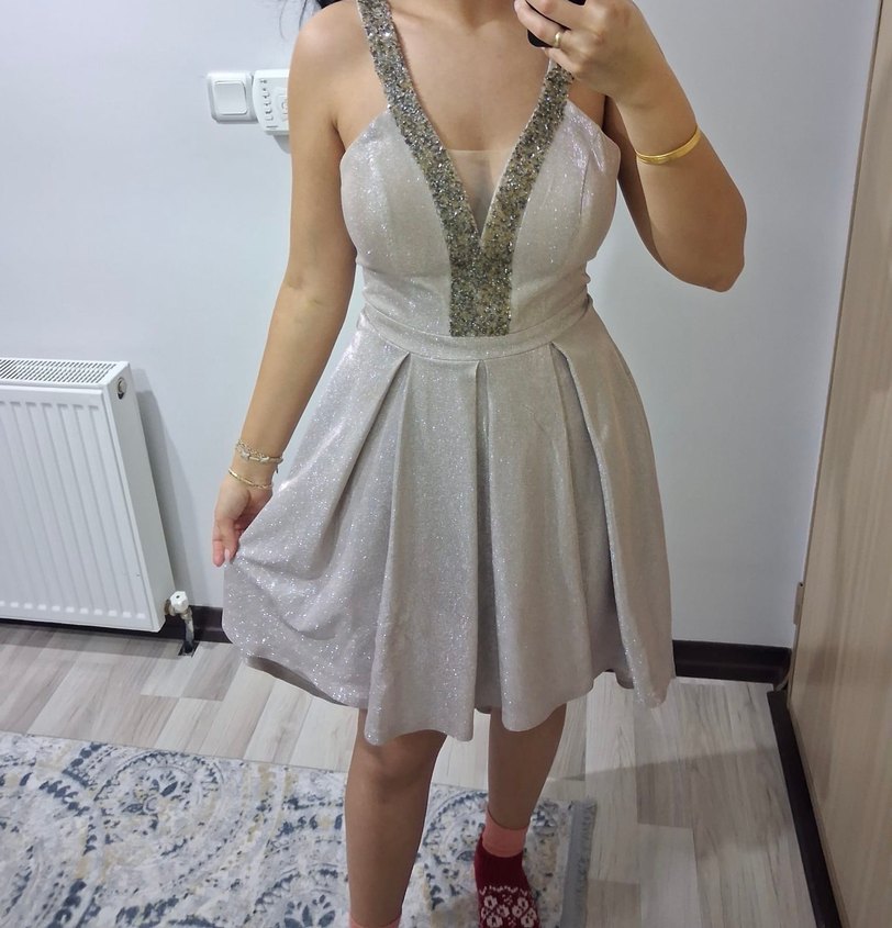 V Yaka İşlemeli Mini Abiye Elbise simli - Görsel 3