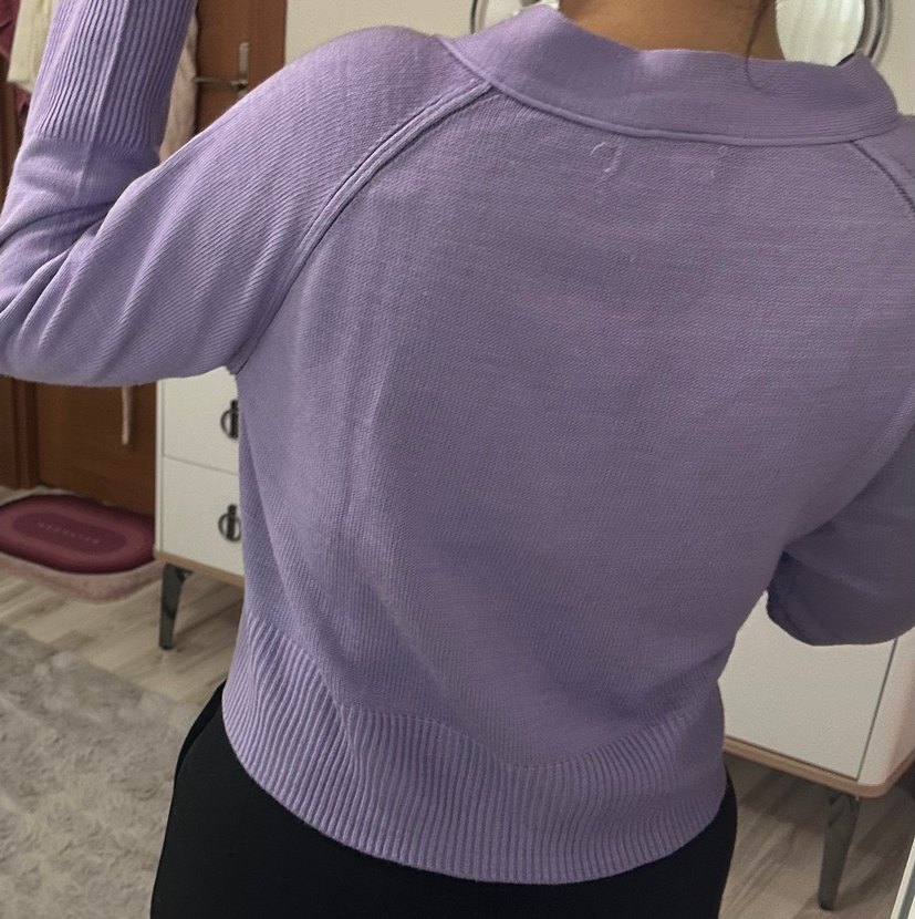 Düğmeli Mor Midi Örgü Hırka açıklamayı okuyun! - Görsel 2