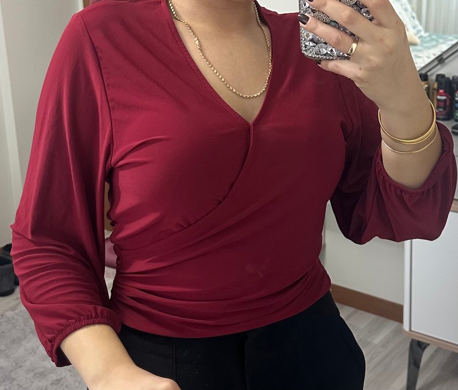 Bordo V Yaka Bluz  lütfen açıklamayı okuyun! - Görsel 3