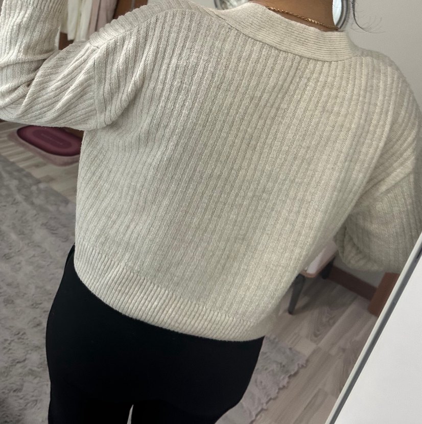 Düğmeli V Yaka Bej Midi kışlık hırka - Görsel 2