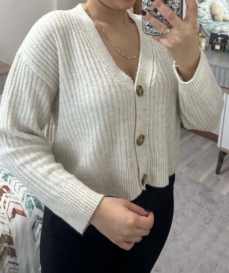 Düğmeli V Yaka Bej Midi kışlık hırka - Görsel 4