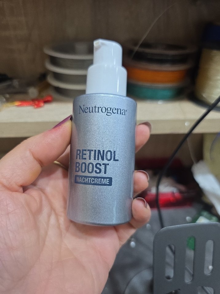 Neutrogena Retinol Boost Yaşlanma Karşıtı Gece Kremi 50 ML - Görsel 2